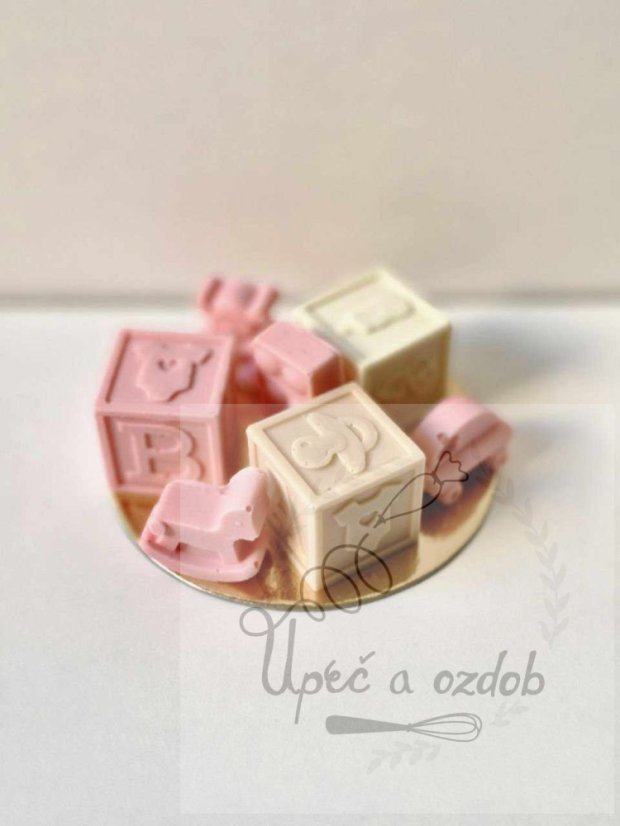 Čokoládové kostičky růžové Čokoládové kostičky růžové