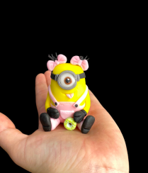 Mimoní holčička