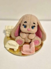 Čokoládová figurka - králíček růžový a dětské hračky