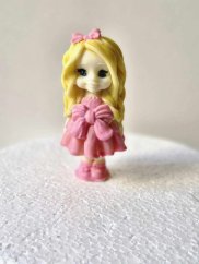 Čokoládová figurka - tančící holčička